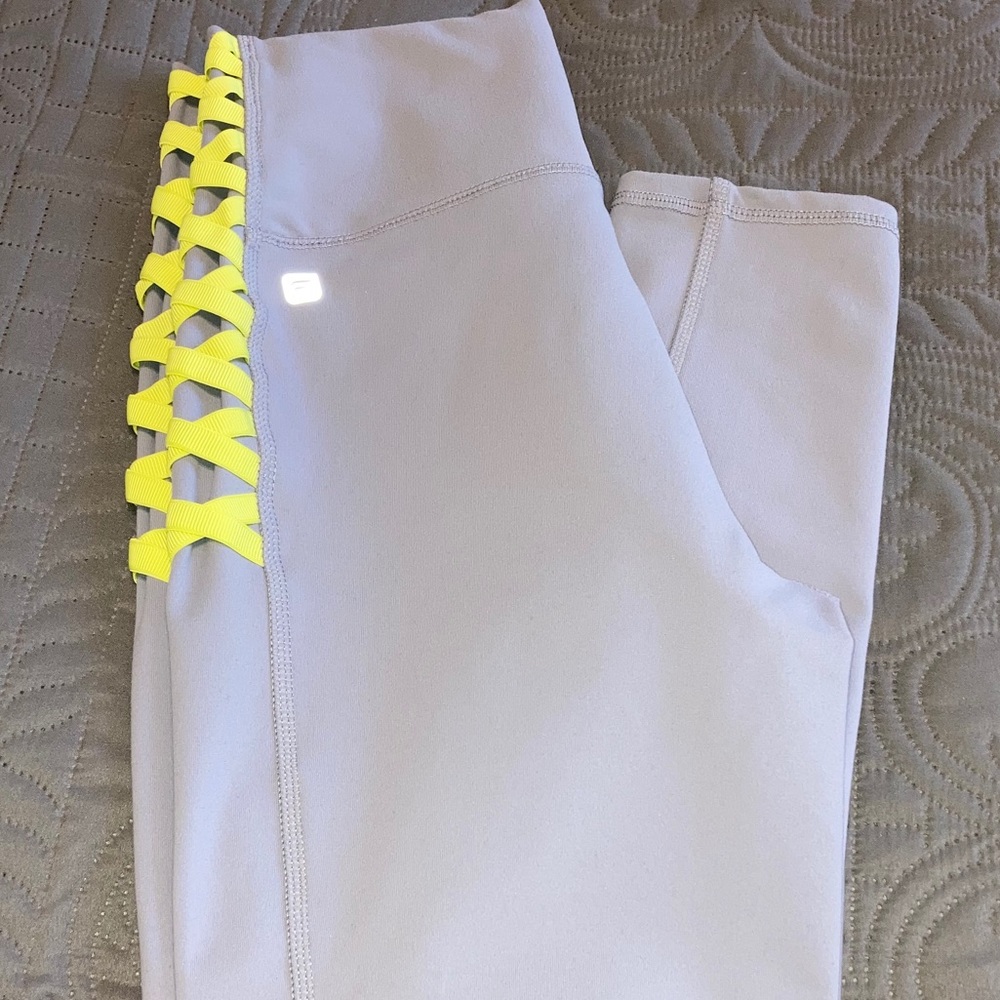 Fabletics legging EUC Offers Welcomed
